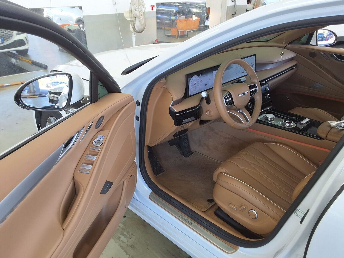 GENESIS NEW G80 GASOLINE 2.5 AWD BASE MODEL 2025 - zdjęcie 10