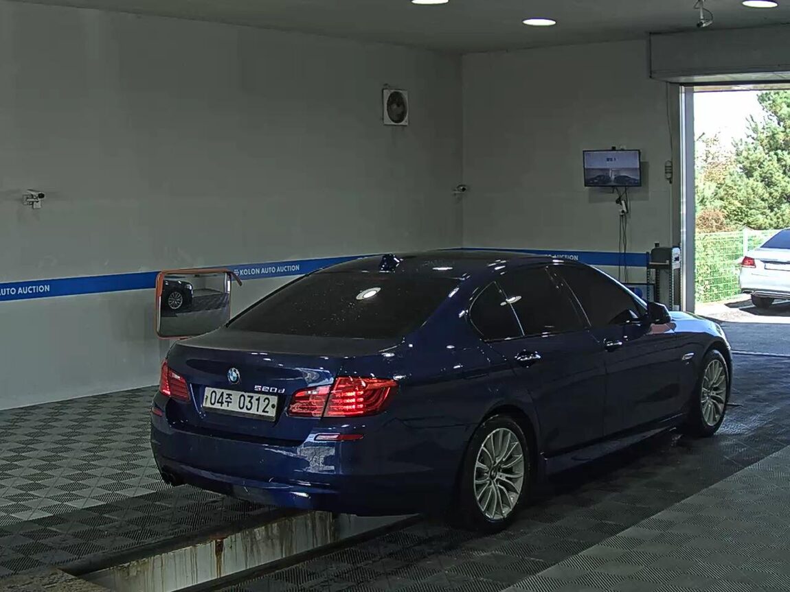 BMW 5 SERIES (6TH GEN) 520d M AERODYNAMIC 2016 - zdjęcie 5
