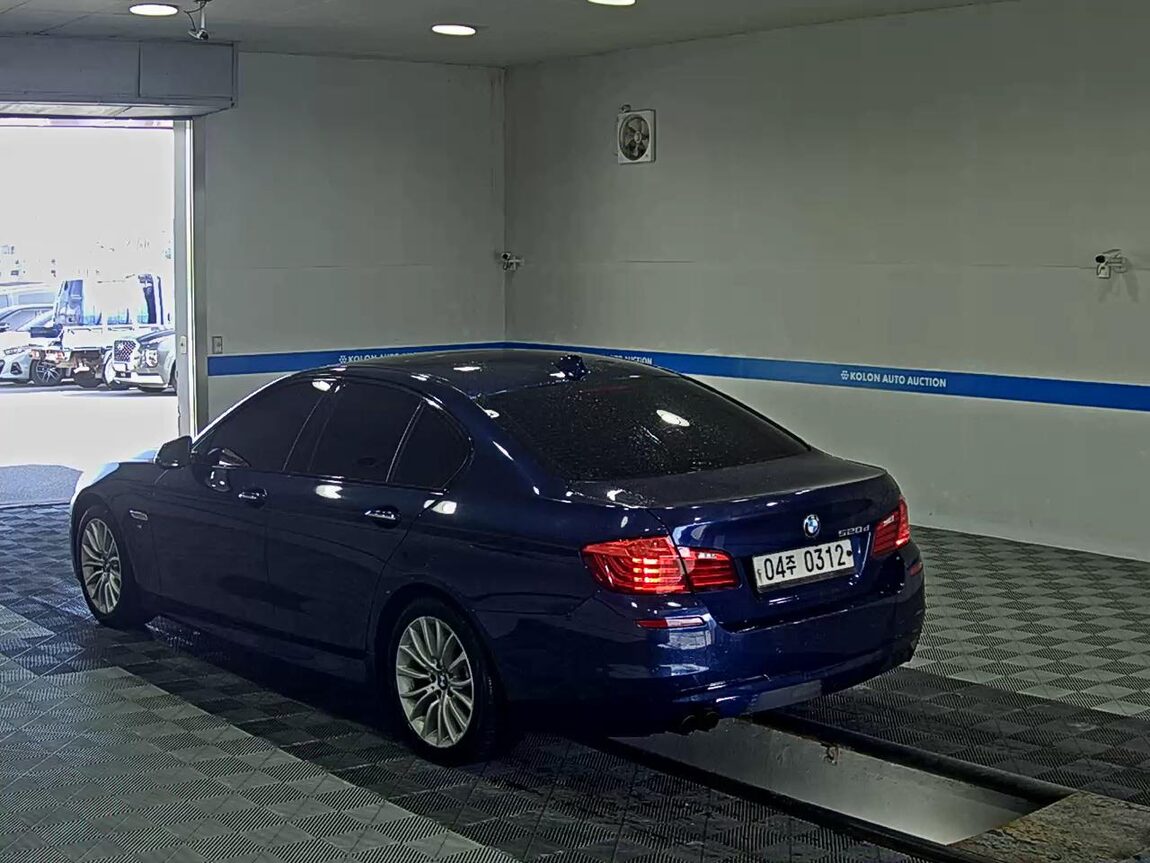 BMW 5 SERIES (6TH GEN) 520d M AERODYNAMIC 2016 - zdjęcie 6