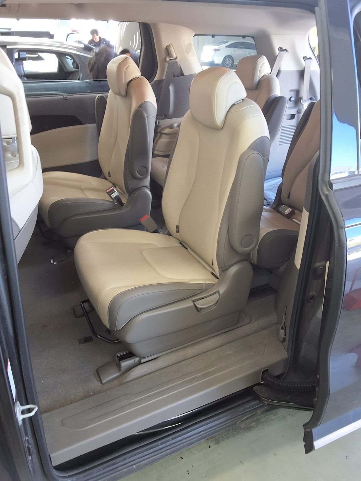 KIA NEW CARNIVAL (KA4) 9-SEATER DIESEL NOBLESSE 2023 - zdjęcie 12