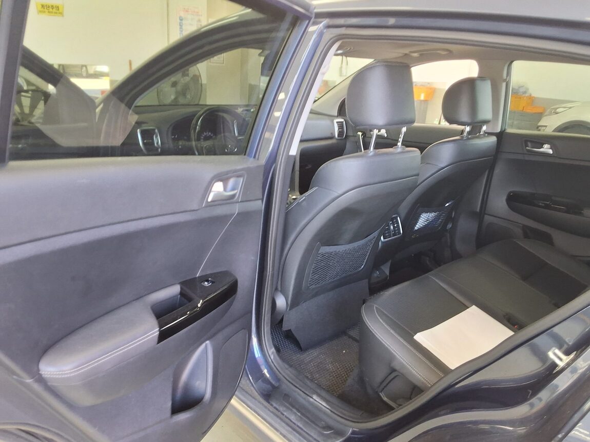 KIA NEW SPORTAGE R2.0 2WD NOBLESSE 2016 - zdjęcie 12