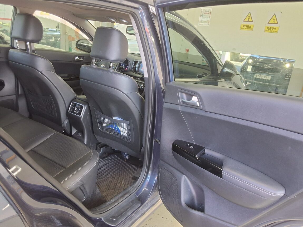 KIA NEW SPORTAGE R2.0 2WD NOBLESSE 2016 - zdjęcie 13