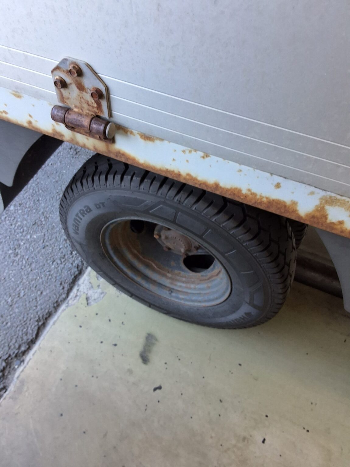 KIA BONGO III CARGO WING BODY 1.2 TON 2011 - zdjęcie 22