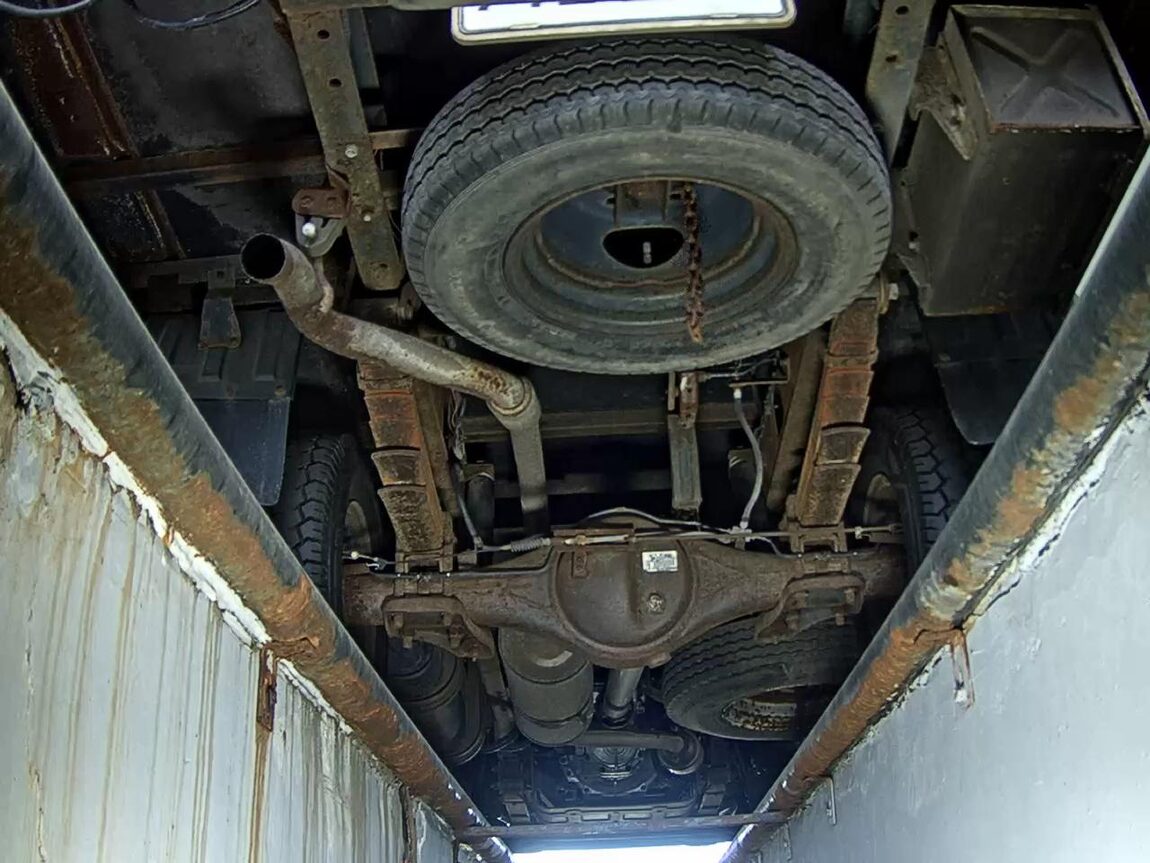KIA BONGO III CARGO WING BODY 1.2 TON 2011 - zdjęcie 8