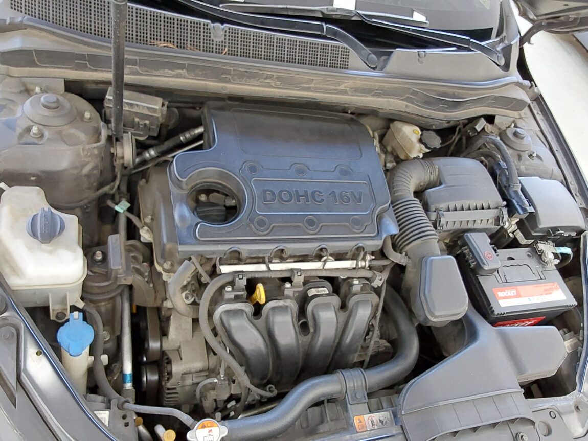 KIA K5 2.0 CVVT PRESTIGE 2012 - zdjęcie 19