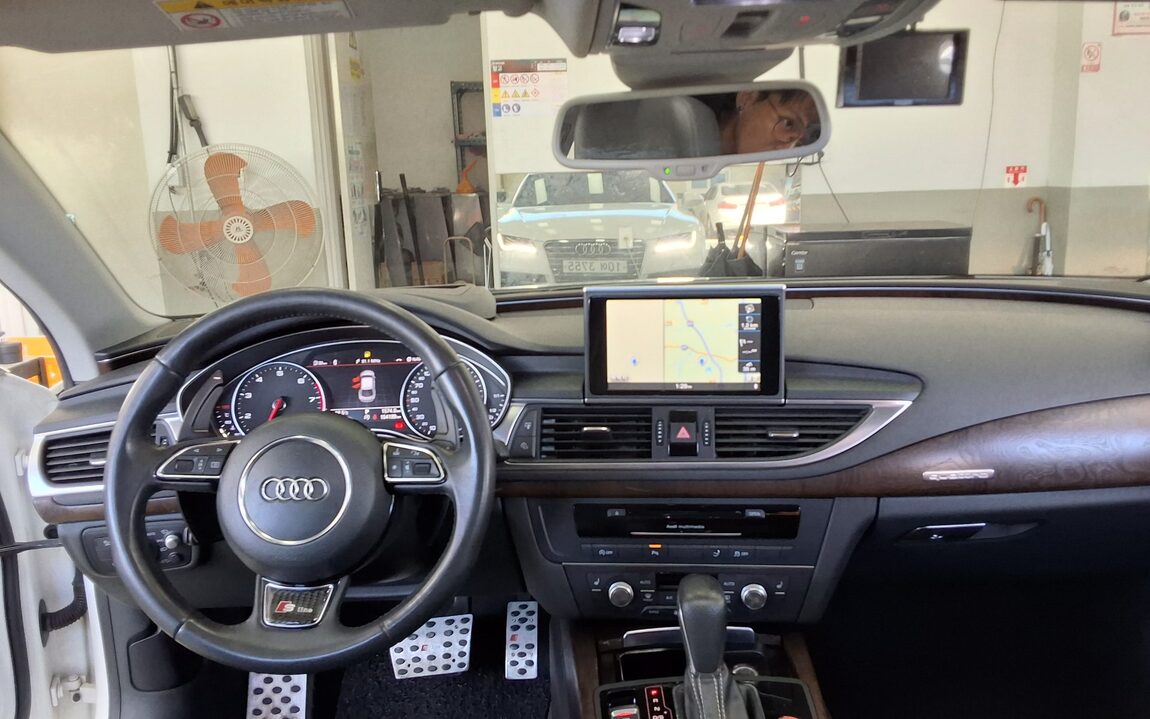 AUDI A7 3.0 TFSI QUATTRO DYNAMIC 2014 - zdjęcie 11
