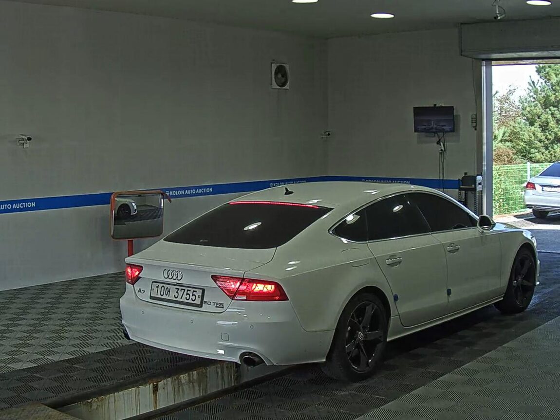 AUDI A7 3.0 TFSI QUATTRO DYNAMIC 2014 - zdjęcie 5