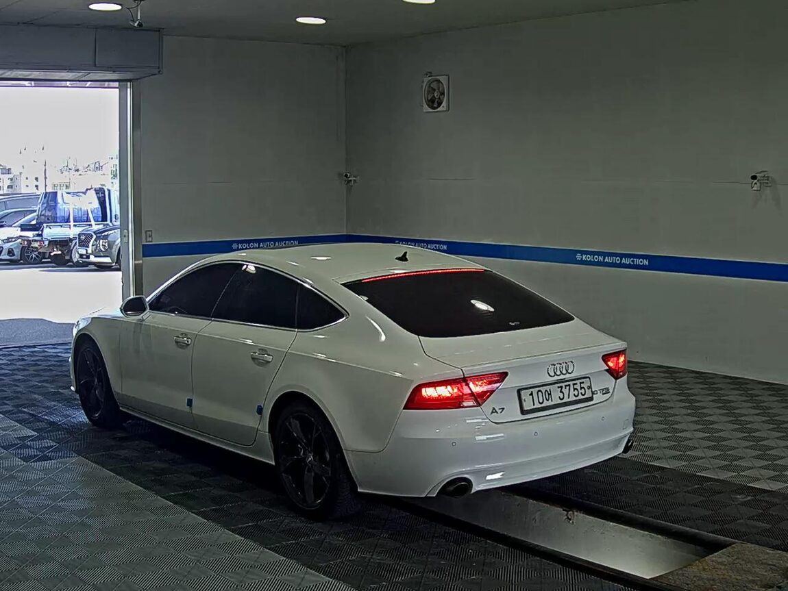 AUDI A7 3.0 TFSI QUATTRO DYNAMIC 2014 - zdjęcie 6