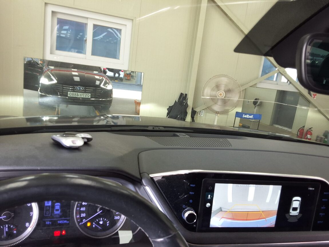 HYUNDAI SONATA (DN8) G2.0 PREMIUM 2020 - zdjęcie 25