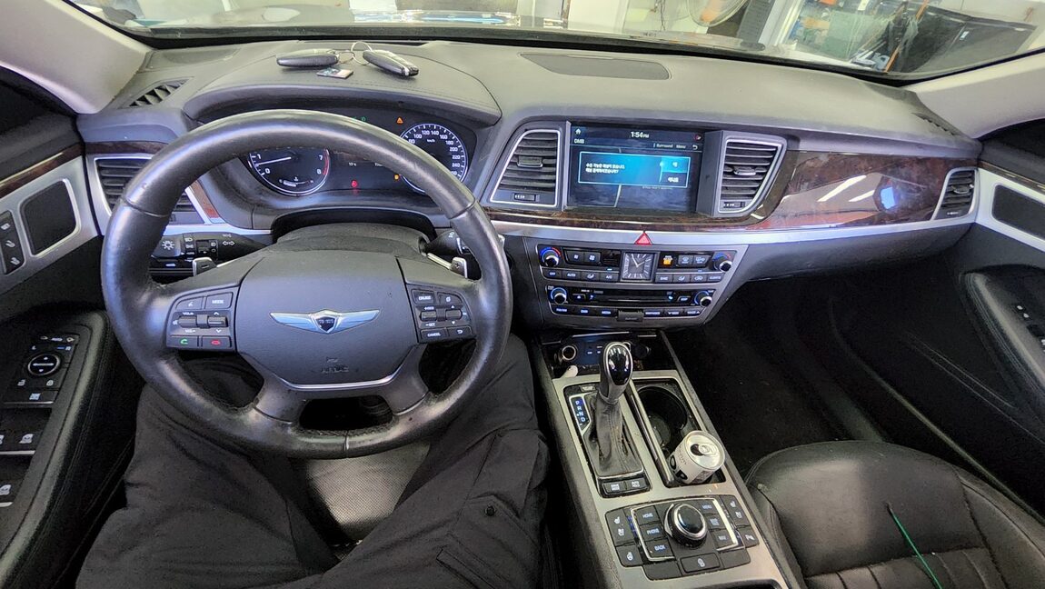 HYUNDAI GENESIS DH G330 PREMIUM 2016 - zdjęcie 11