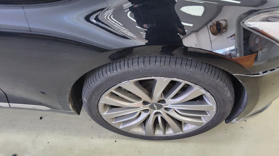 HYUNDAI GENESIS DH G330 PREMIUM 2016 - zdjęcie 24