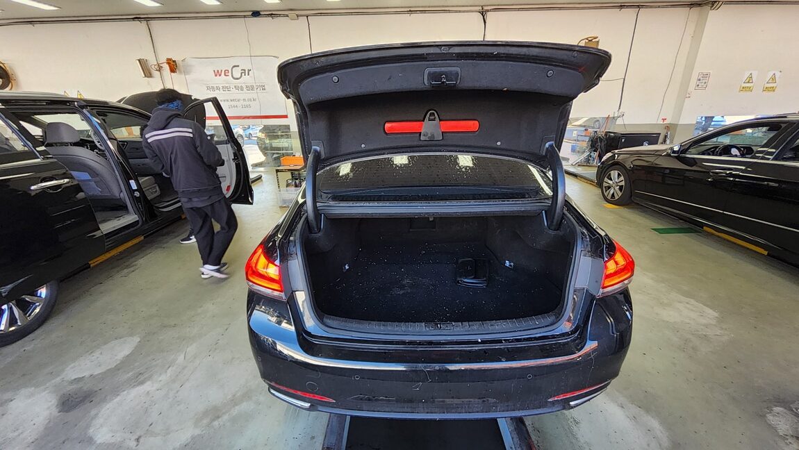HYUNDAI GENESIS DH G330 PREMIUM 2016 - zdjęcie 15