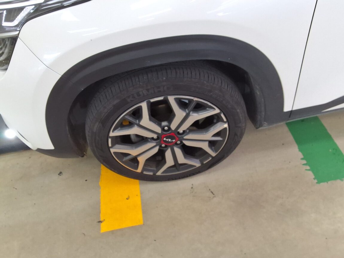 KIA SELTOS 1.6 DIESEL 2WD SIGNATURE 2022 - zdjęcie 19