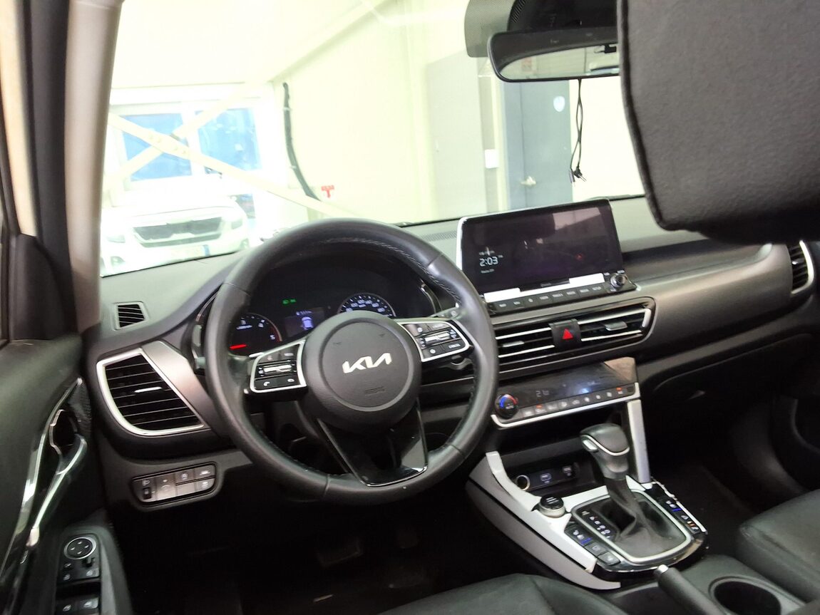 KIA SELTOS 1.6 DIESEL 2WD SIGNATURE 2022 - zdjęcie 12