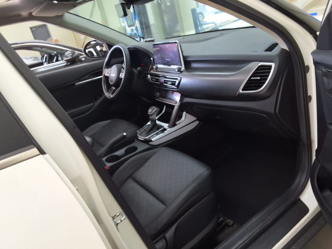 KIA SELTOS 1.6 DIESEL 2WD SIGNATURE 2022 - zdjęcie 15