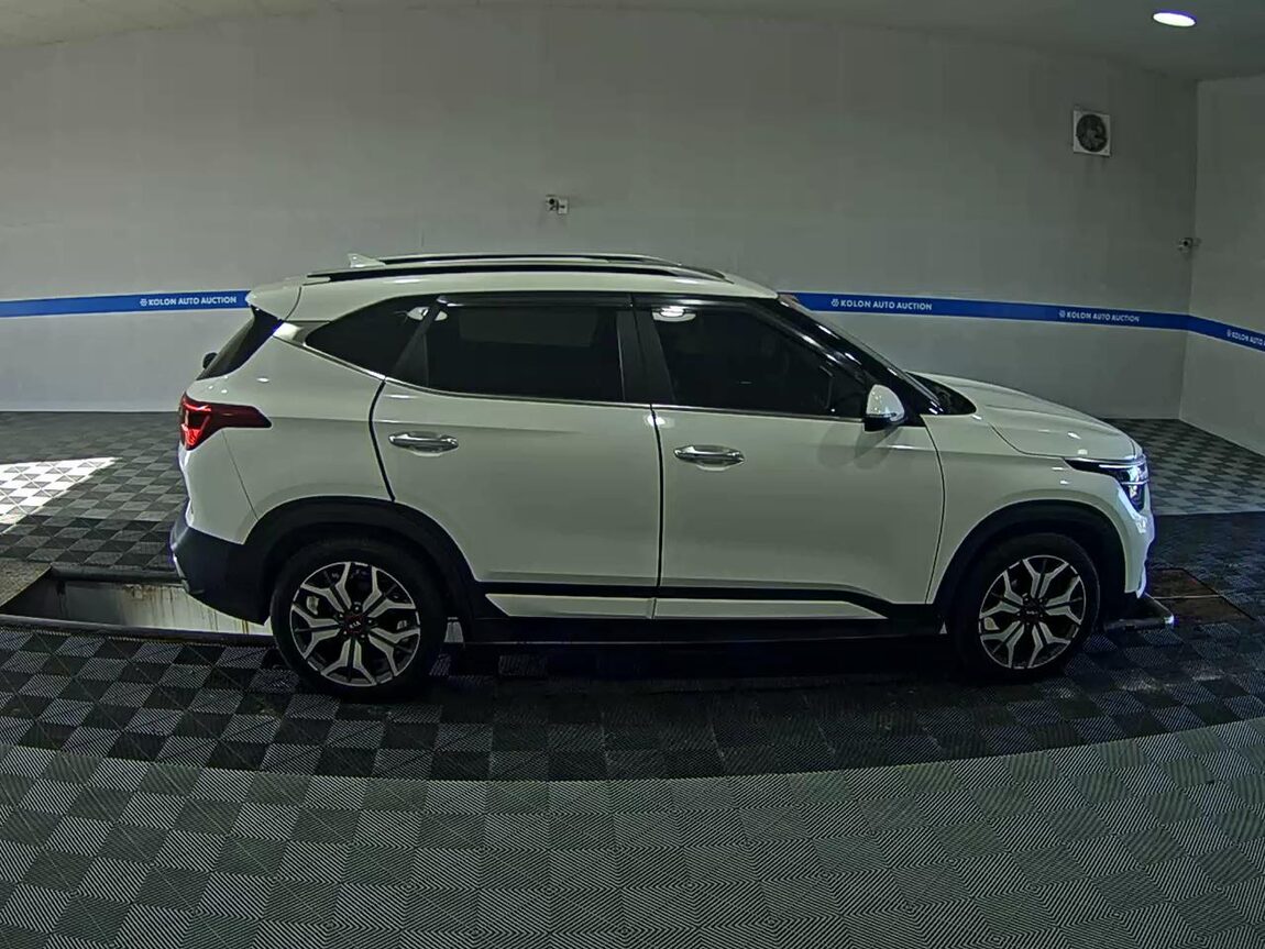 KIA SELTOS 1.6 DIESEL 2WD SIGNATURE 2022 - zdjęcie 4