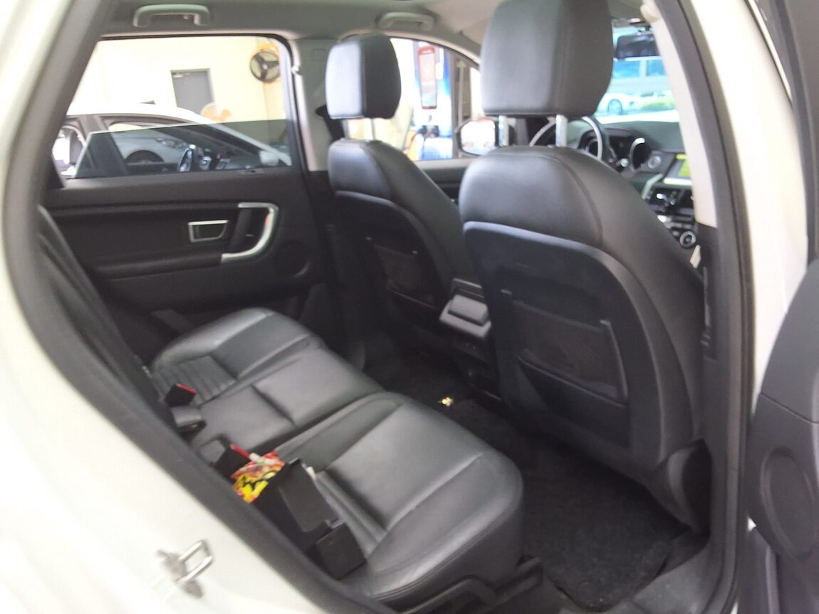 LAND ROVER DISCOVERY SPORT 2.0 TD4 HSE LUXURY 2017 - zdjęcie 14