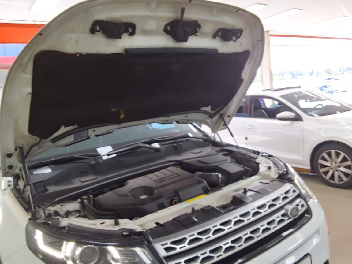 LAND ROVER DISCOVERY SPORT 2.0 TD4 HSE LUXURY 2017 - zdjęcie 18