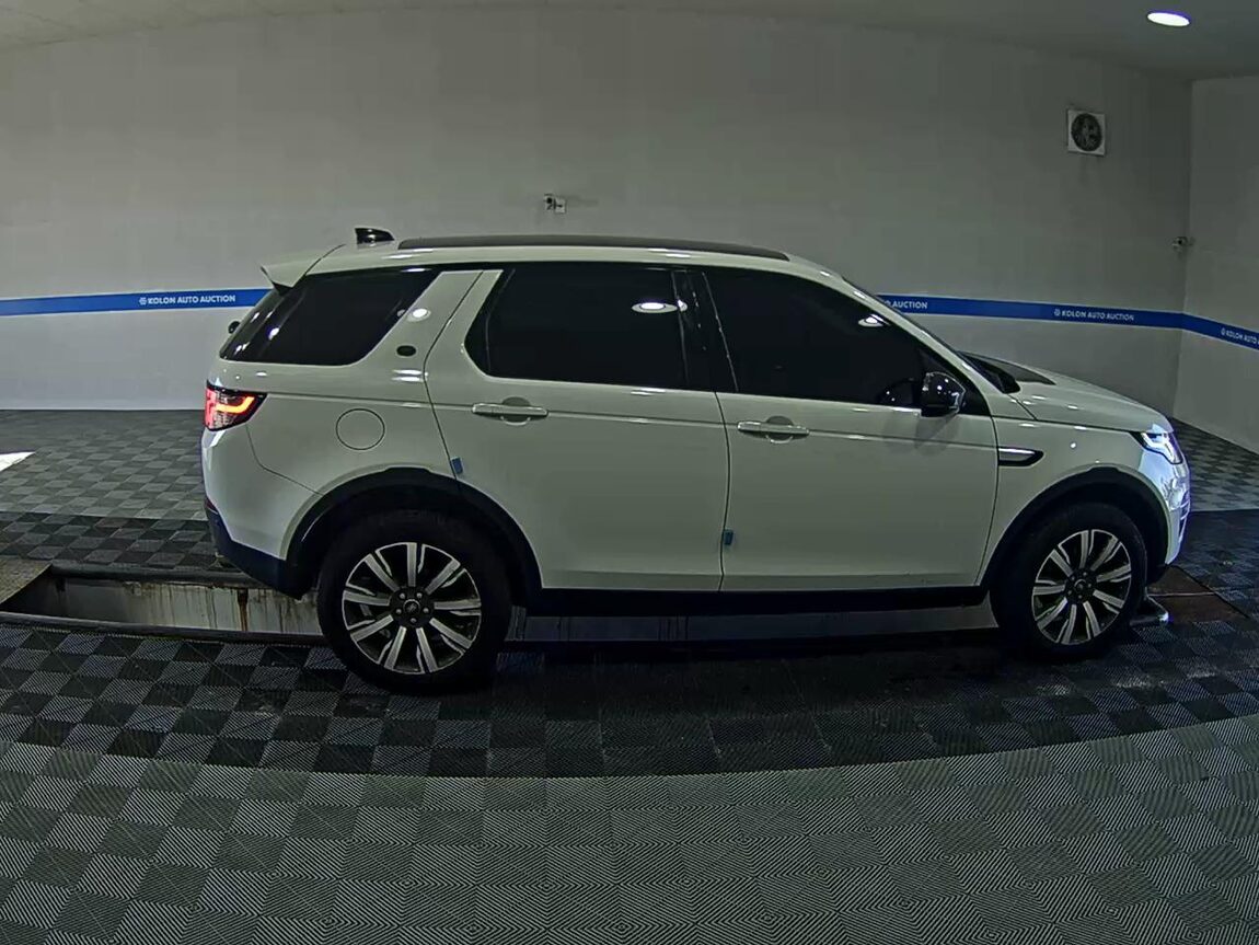LAND ROVER DISCOVERY SPORT 2.0 TD4 HSE LUXURY 2017 - zdjęcie 4