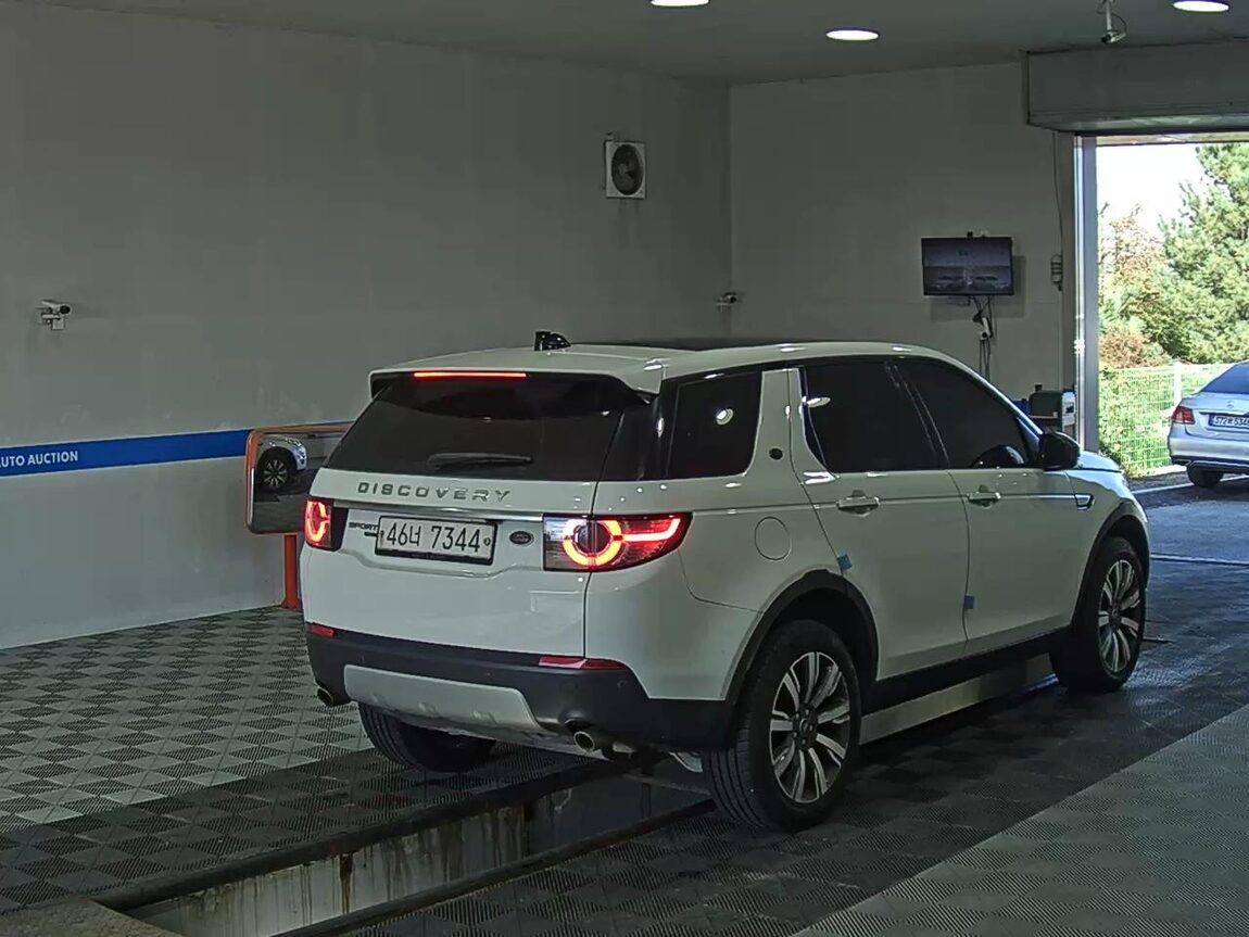 LAND ROVER DISCOVERY SPORT 2.0 TD4 HSE LUXURY 2017 - zdjęcie 5