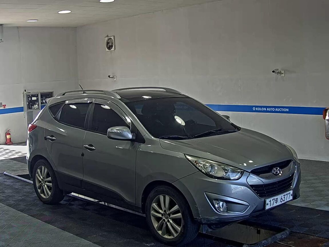 HYUNDAI TUCSON ix DIESEL R20 2WD LX20 PREMIER 2011 - zdjęcie 3