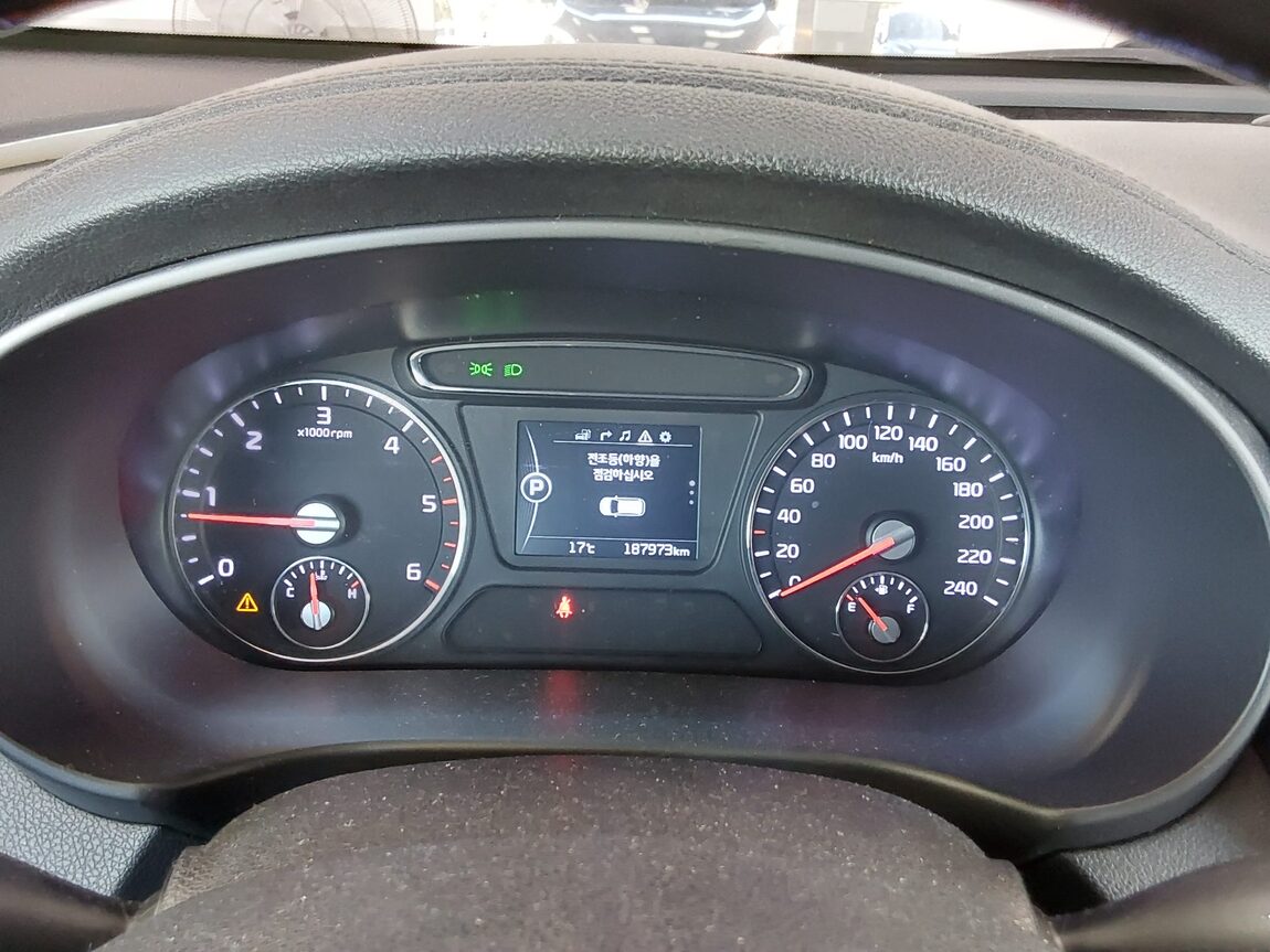 KIA ALL NEW SORENTO R2.0 2WD PRESTIGE 2016 - zdjęcie 9