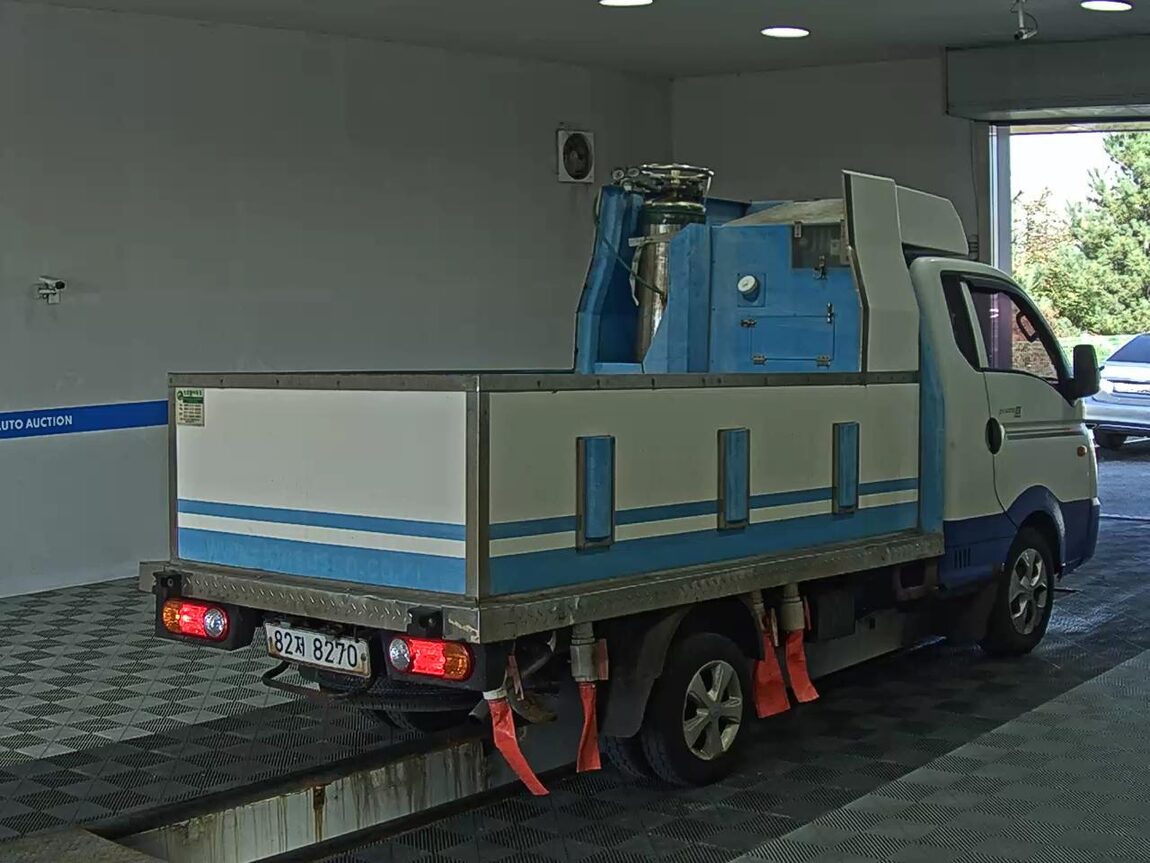 HYUNDAI PORTER II CRDi SUPER CAB EXTRA LONG WHEELBASE SUPER 2017 - zdjęcie 5