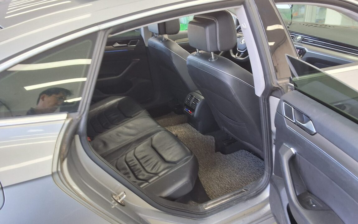 VOLKSWAGEN ARTEON 2.0 TDI PRESTIGE 2019 - zdjęcie 13