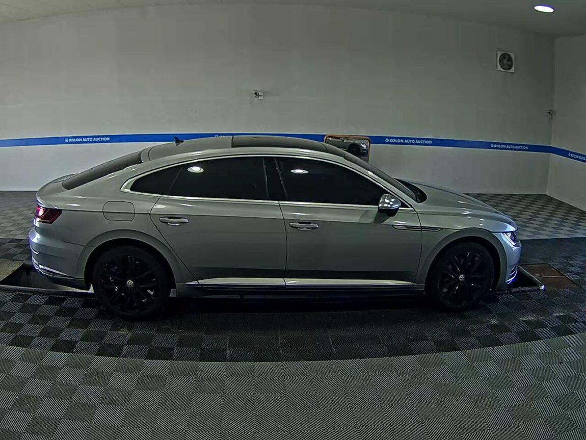 VOLKSWAGEN ARTEON 2.0 TDI PRESTIGE 2019 - zdjęcie 4