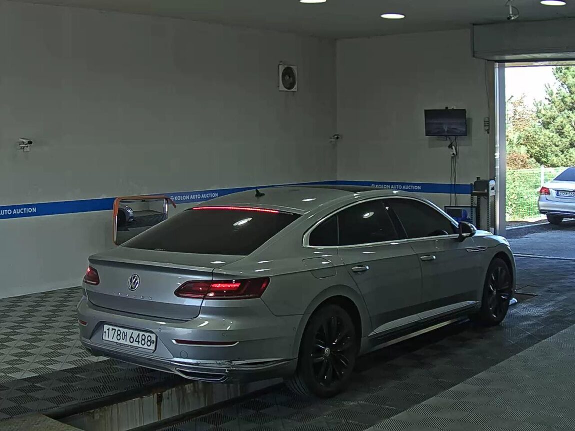 VOLKSWAGEN ARTEON 2.0 TDI PRESTIGE 2019 - zdjęcie 5