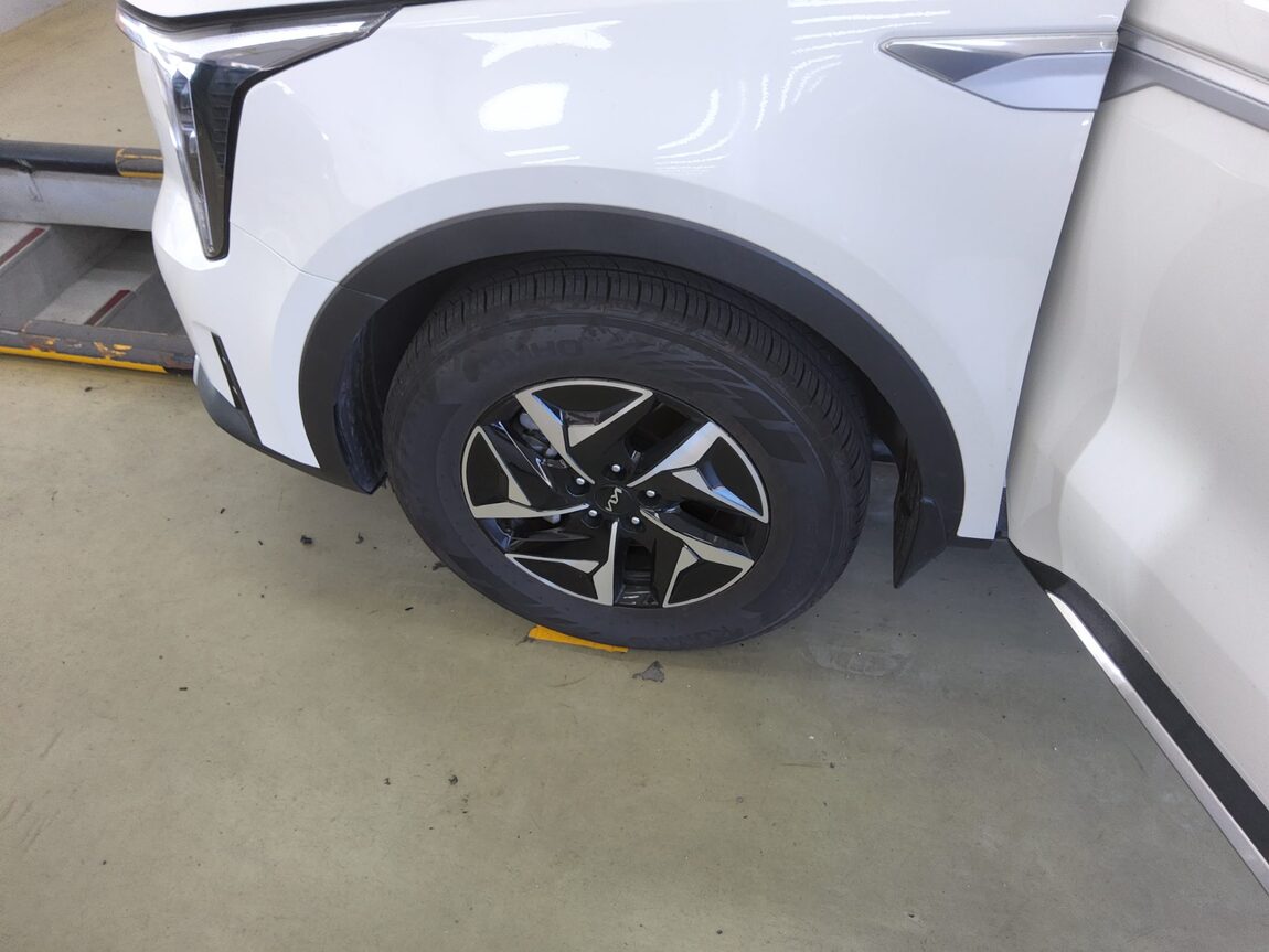 KIA THE NEW SORENTO HYBRID (MQ4) 1.6 HEV 2WD PRESTIGE 2025 - zdjęcie 24