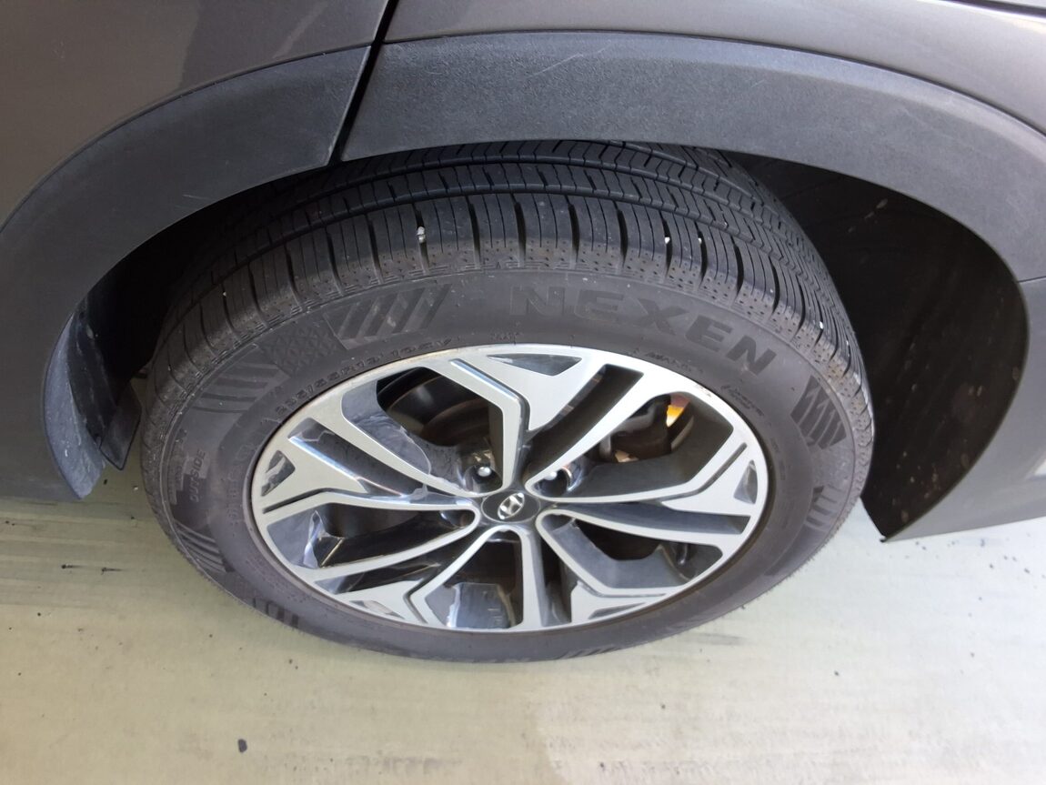 HYUNDAI SANTA FE (TM) 2.0T GDi 2WD EXCLUSIVE 2020 - zdjęcie 23