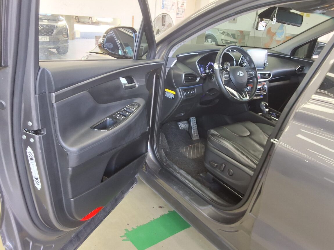 HYUNDAI SANTA FE (TM) 2.0T GDi 2WD EXCLUSIVE 2020 - zdjęcie 10
