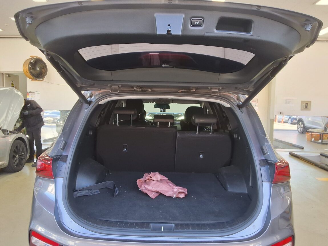 HYUNDAI SANTA FE (TM) 2.0T GDi 2WD EXCLUSIVE 2020 - zdjęcie 15