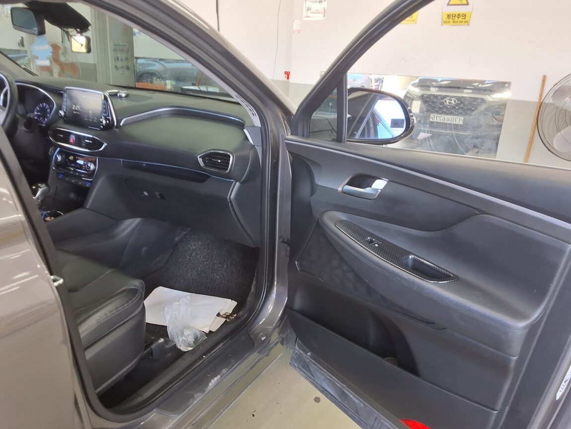 HYUNDAI SANTA FE (TM) 2.0T GDi 2WD EXCLUSIVE 2020 - zdjęcie 14