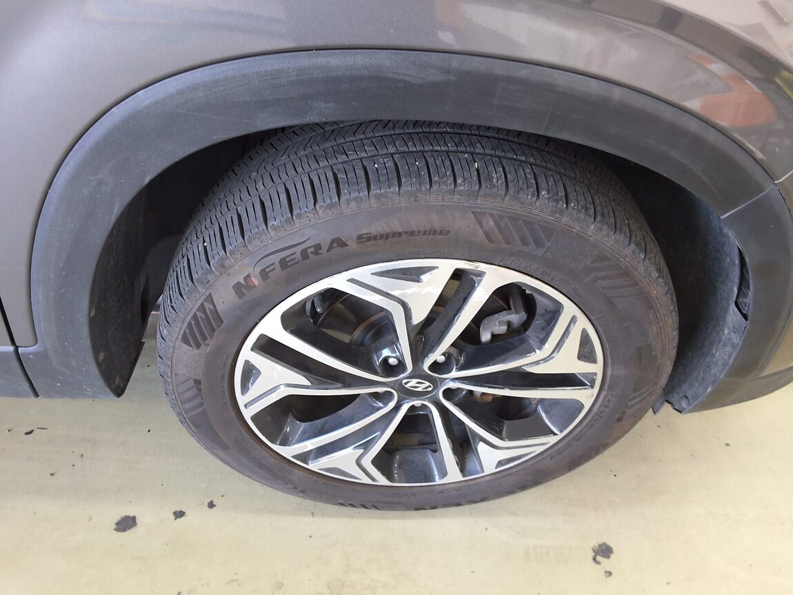 HYUNDAI SANTA FE (TM) 2.0T GDi 2WD EXCLUSIVE 2020 - zdjęcie 24