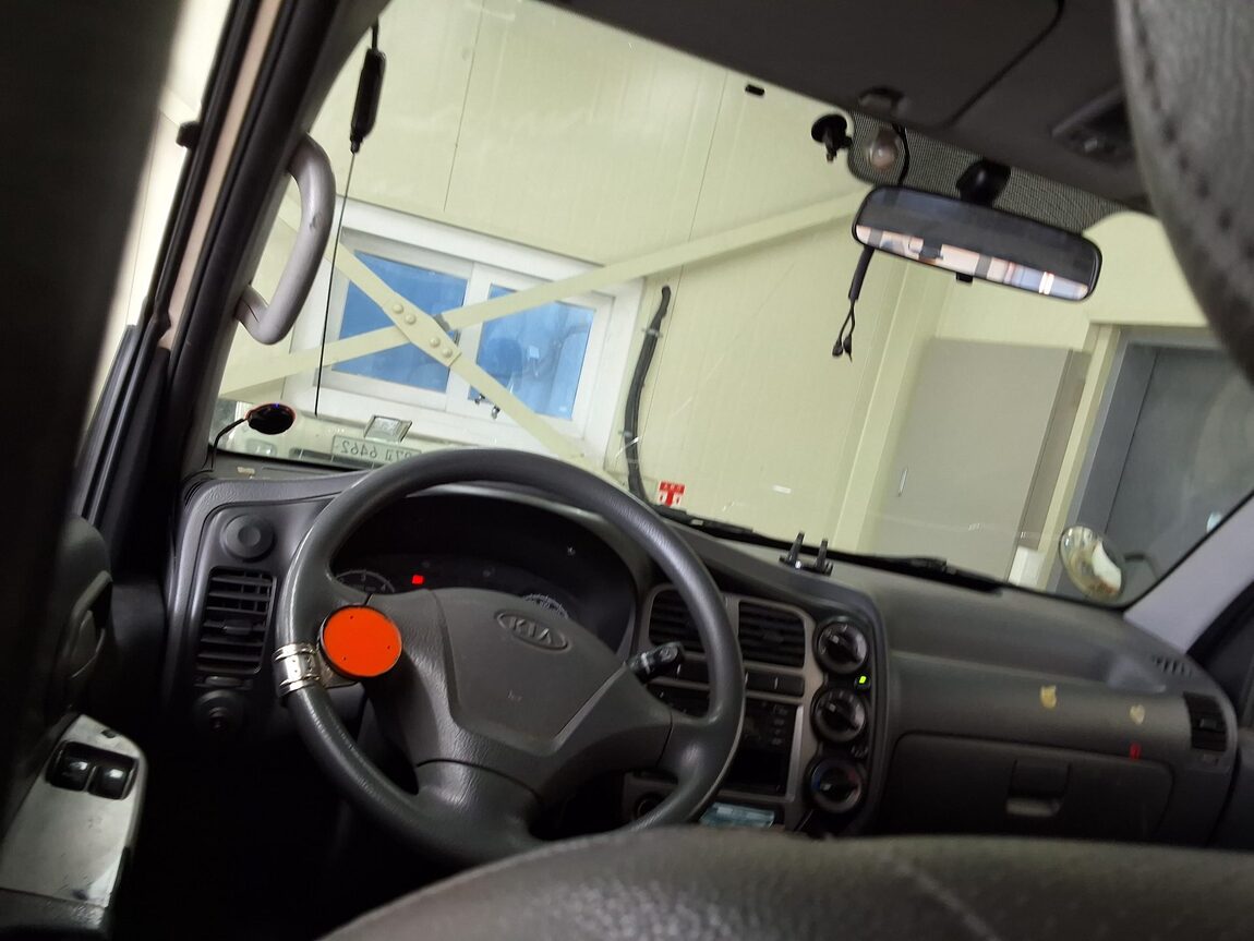 HYUNDAI PORTER II CRDi 4WD DOUBLE CAB LONG WHEELBASE MODERN 2010 - zdjęcie 12
