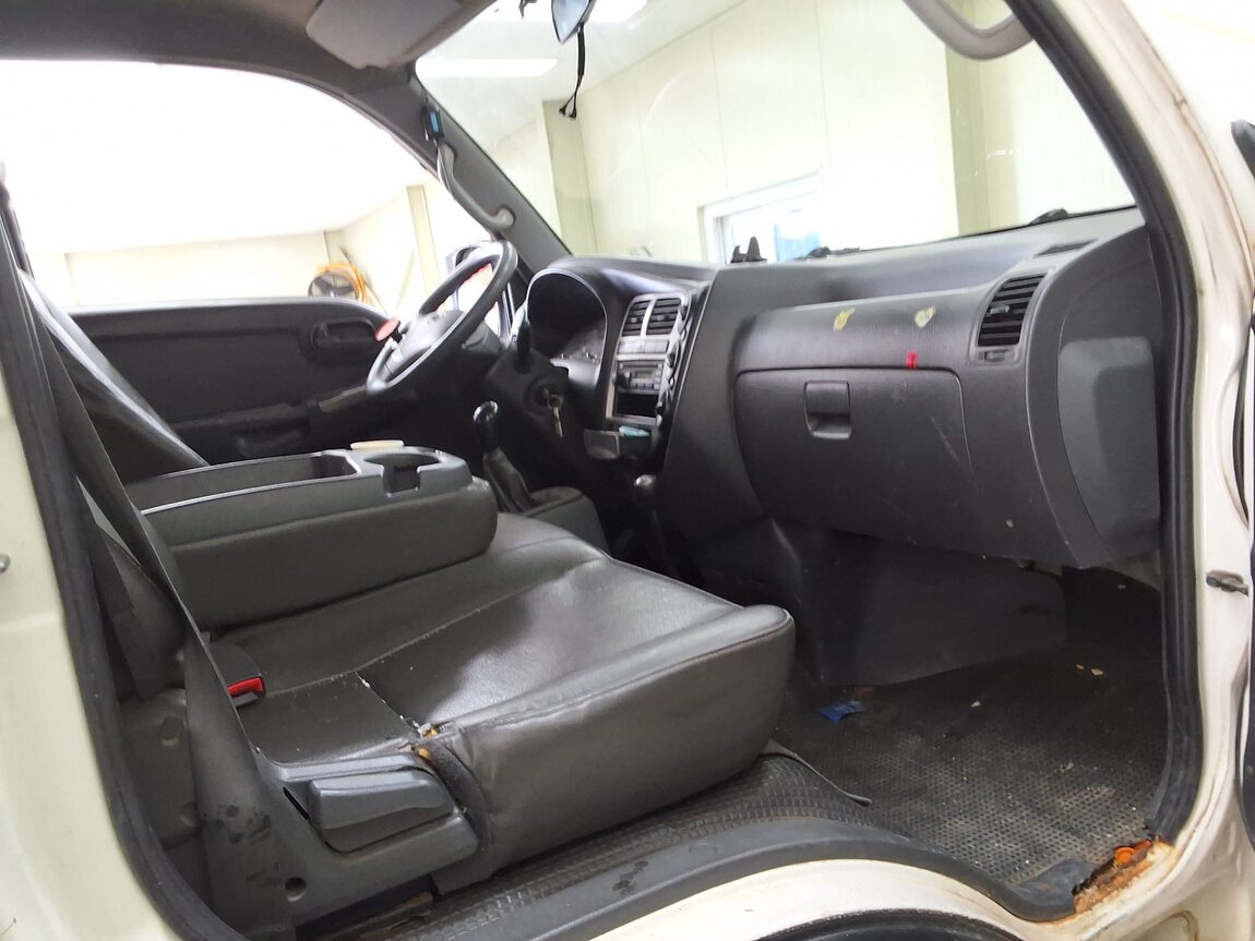 HYUNDAI PORTER II CRDi 4WD DOUBLE CAB LONG WHEELBASE MODERN 2010 - zdjęcie 15