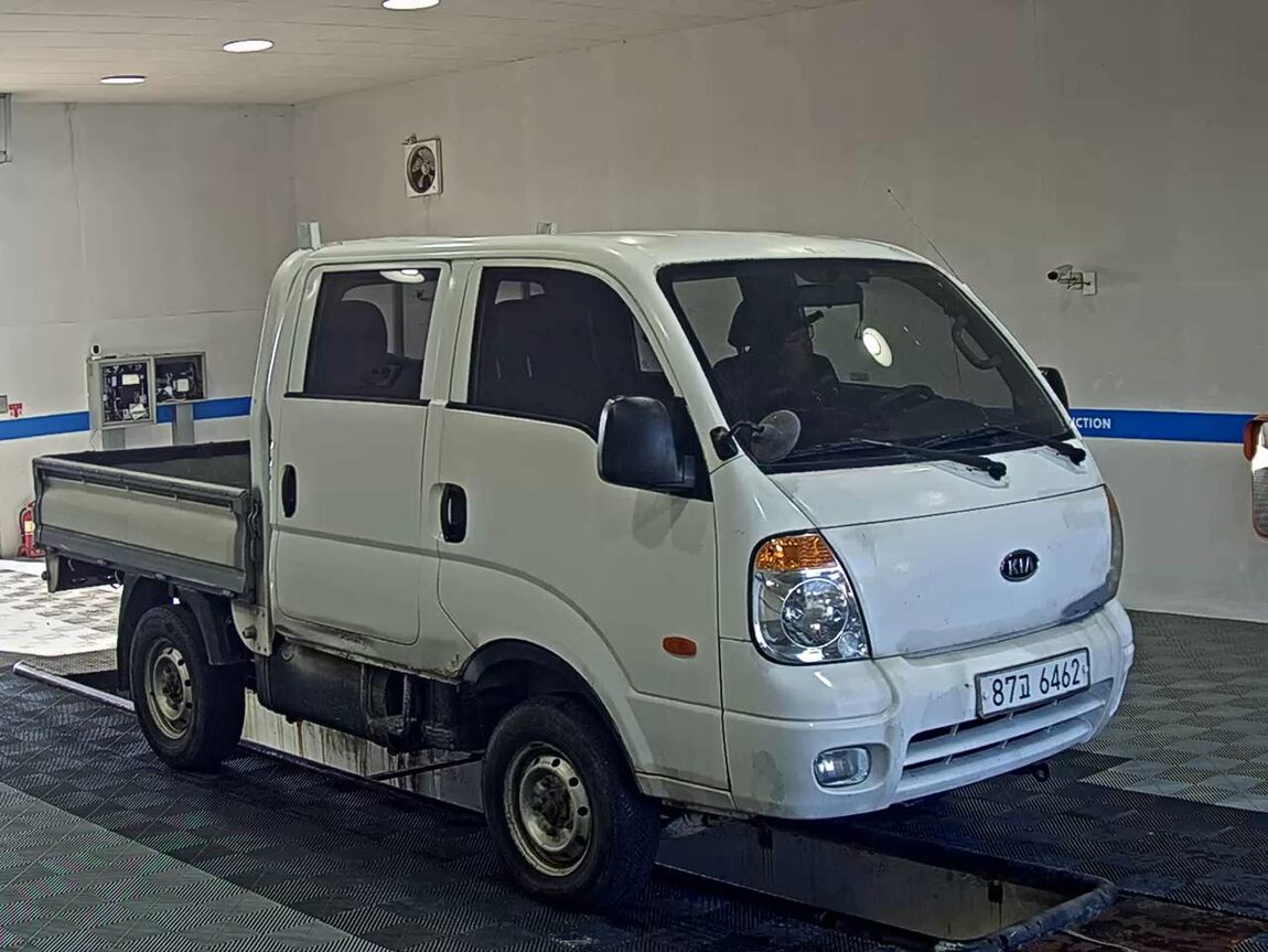 HYUNDAI PORTER II CRDi 4WD DOUBLE CAB LONG WHEELBASE MODERN 2010 - zdjęcie 3