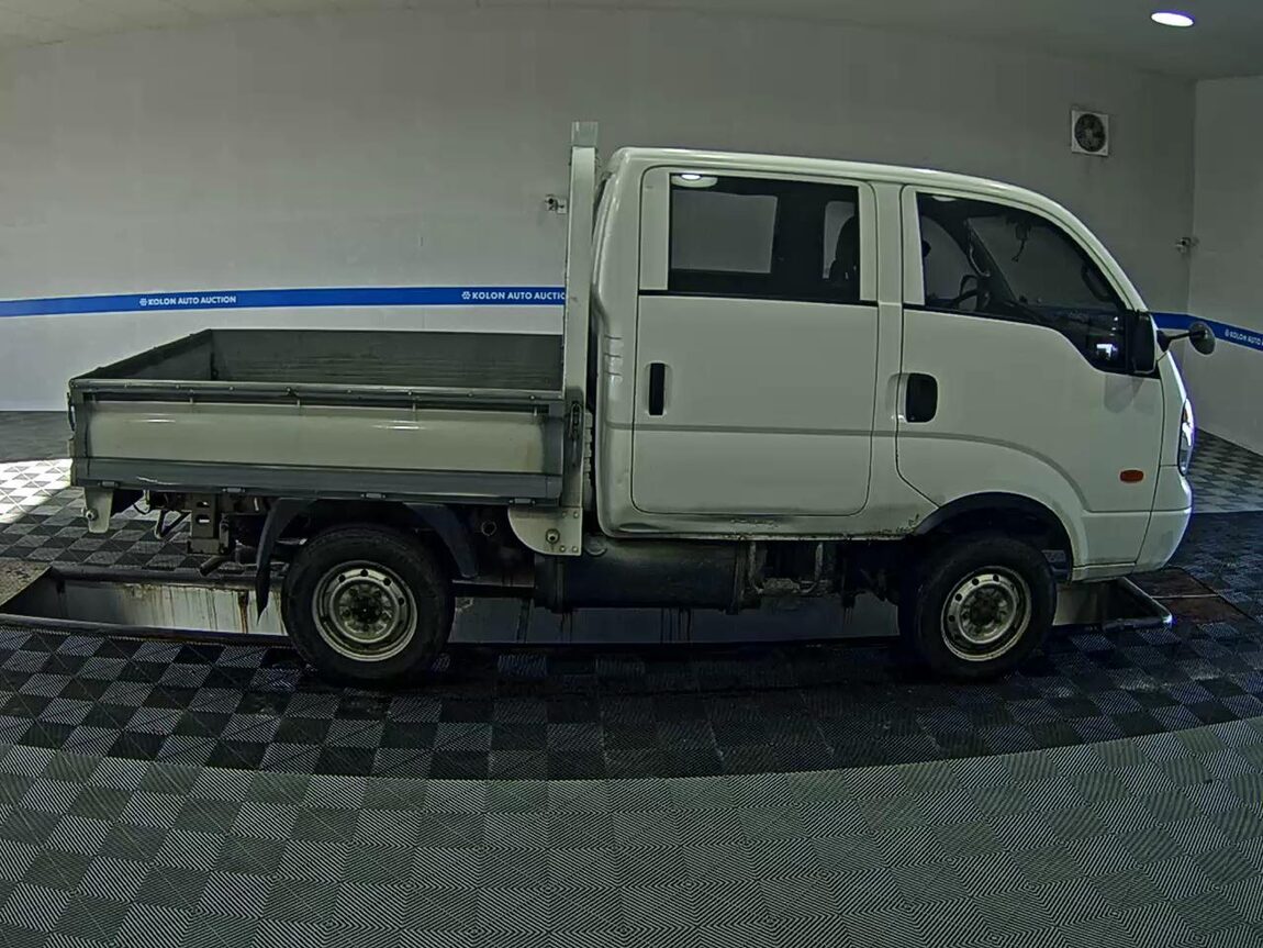 HYUNDAI PORTER II CRDi 4WD DOUBLE CAB LONG WHEELBASE MODERN 2010 - zdjęcie 4