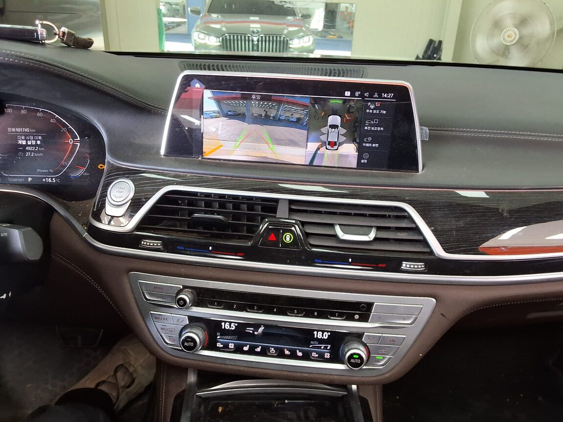 BMW 7 SERIES (6TH GEN) 740d xDRIVE M SPORT 2021 - zdjęcie 24