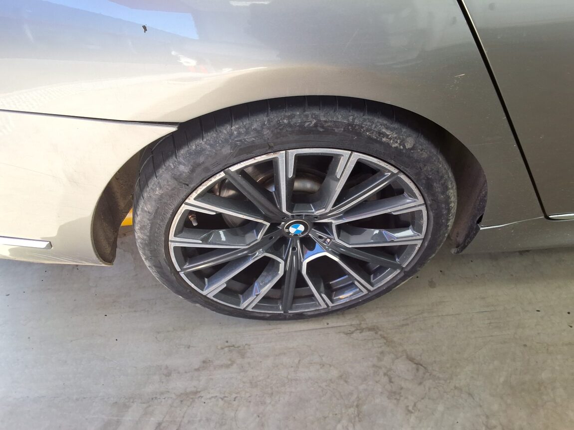 BMW 7 SERIES (6TH GEN) 740d xDRIVE M SPORT 2021 - zdjęcie 22