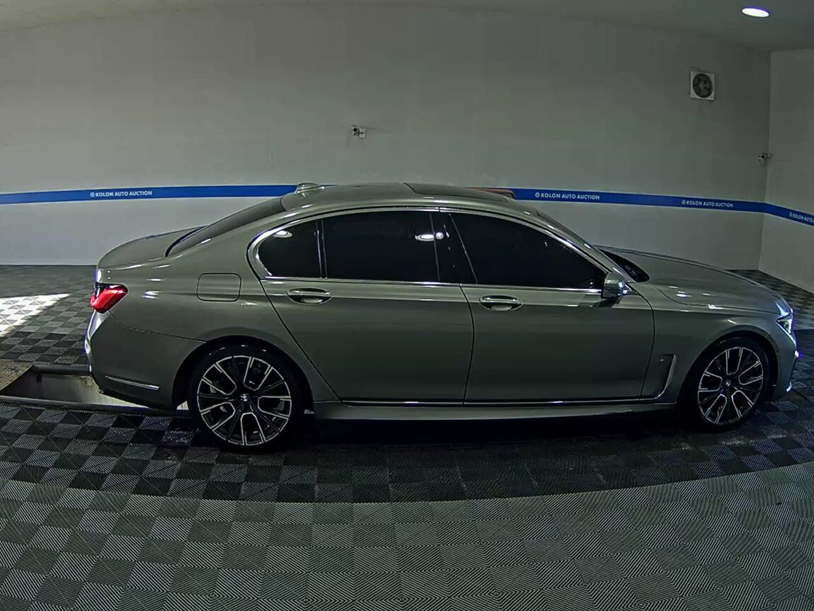 BMW 7 SERIES (6TH GEN) 740d xDRIVE M SPORT 2021 - zdjęcie 4