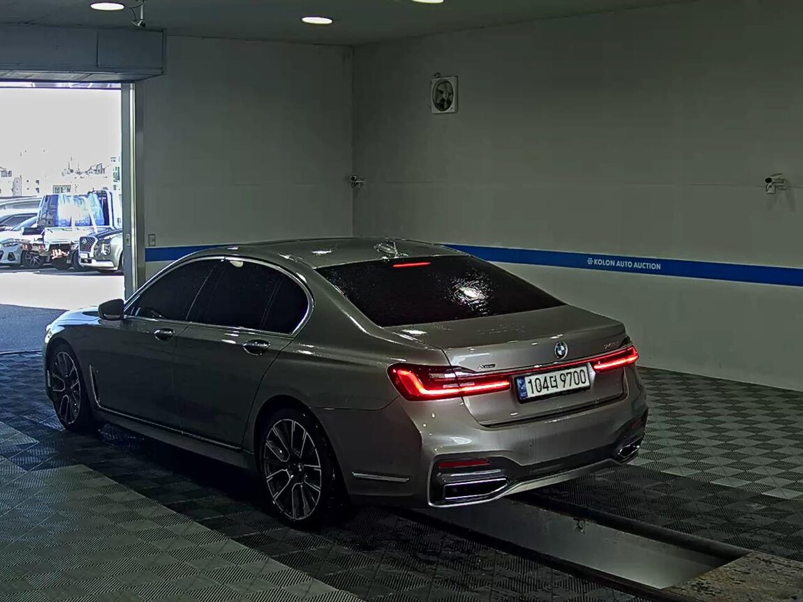 BMW 7 SERIES (6TH GEN) 740d xDRIVE M SPORT 2021 - zdjęcie 6