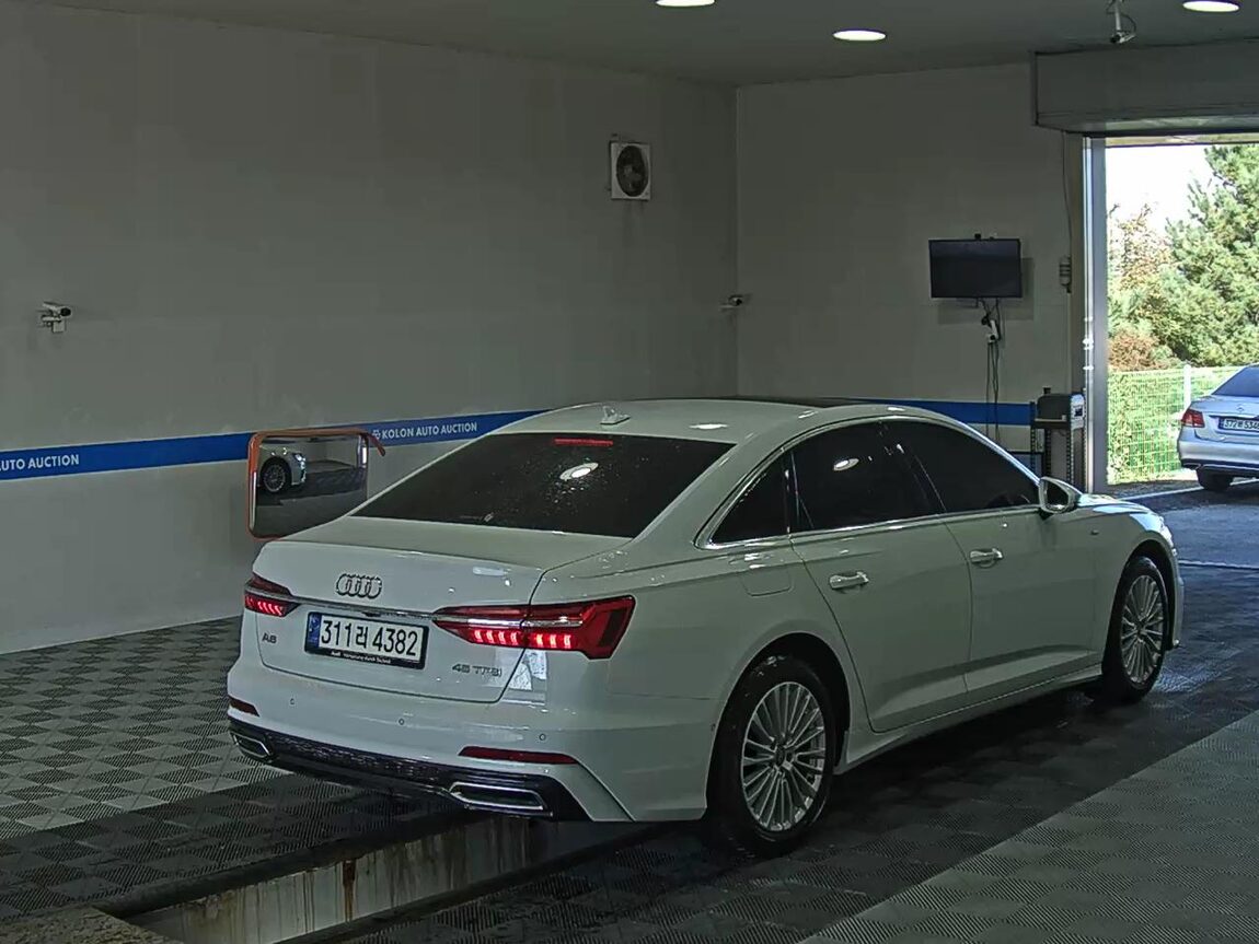AUDI A6 (5TH GEN) 45 TFSI PREMIUM 2021 - zdjęcie 5