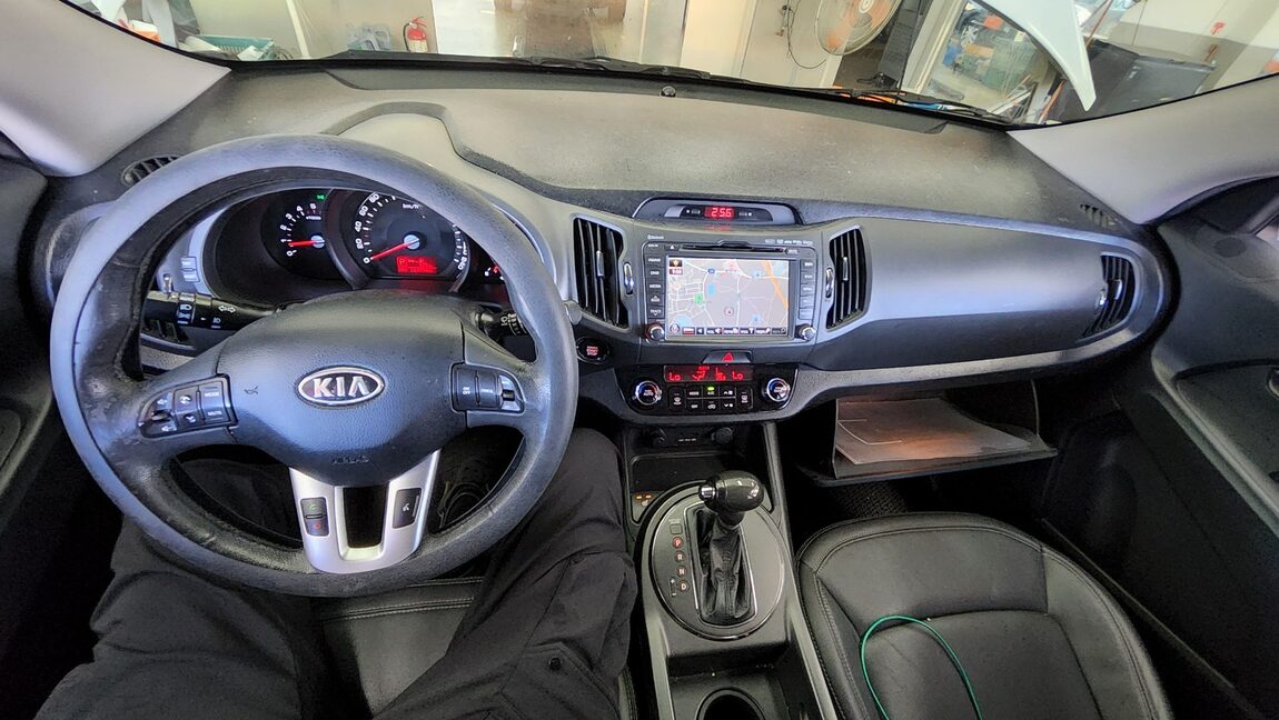 KIA SPORTAGE R DIESEL R2.0 2WD TLX LUXURY MODEL 2012 - zdjęcie 11
