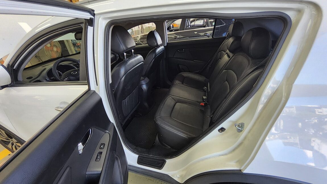 KIA SPORTAGE R DIESEL R2.0 2WD TLX LUXURY MODEL 2012 - zdjęcie 12
