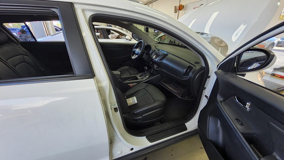 KIA SPORTAGE R DIESEL R2.0 2WD TLX LUXURY MODEL 2012 - zdjęcie 14