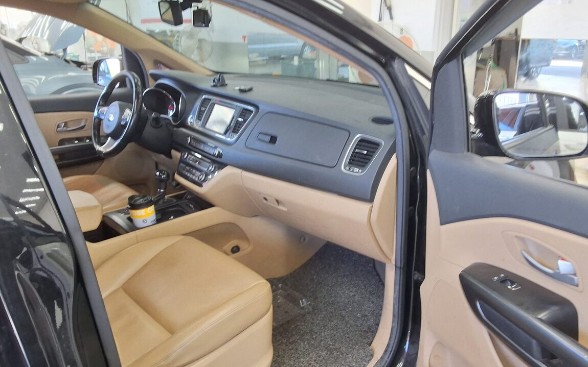 KIA ALL NEW CARNIVAL 9-SEATER DIESEL LUXURY 2016 - zdjęcie 14