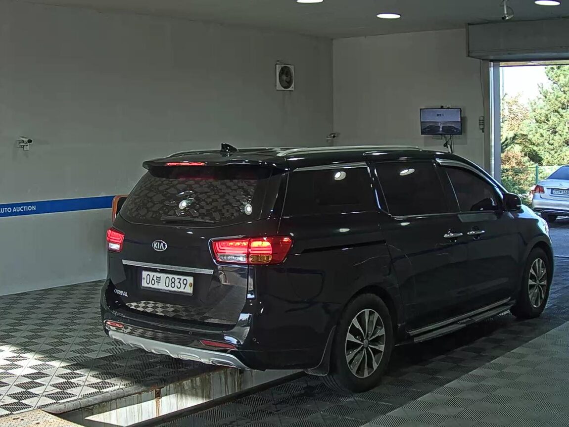 KIA ALL NEW CARNIVAL 9-SEATER DIESEL LUXURY 2016 - zdjęcie 5